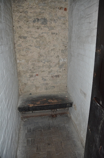 12 07 13_5175.JPG - THE OLD COURTROOM DORCHESTER, DORSET - THE UNDERGROUND CELLS